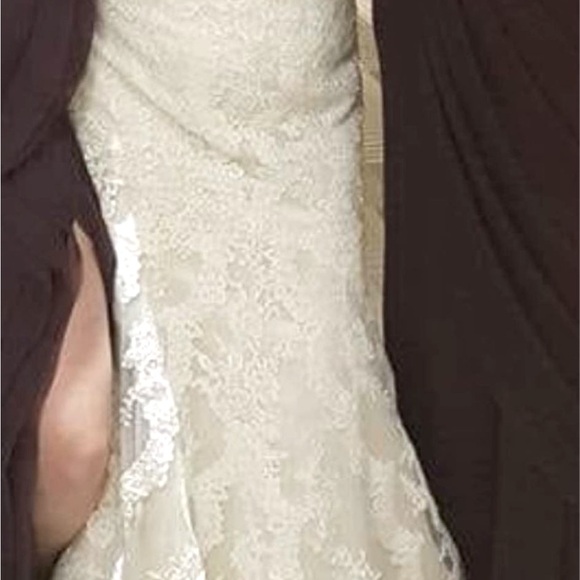 Stella York wedding dress - Size 14 - Picture 4 of 7